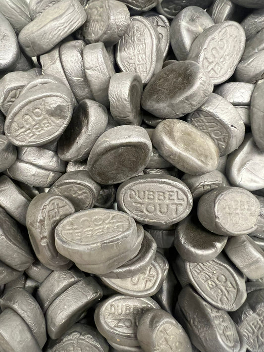 Dubbel Zout Ovaal van Matthijs - extra zoute Nederlandse drop met salmiakzout en intense salmiaksmaak

