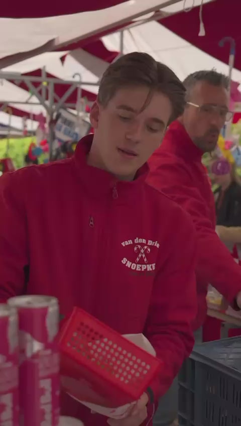 Filmpje van snoepkraam bij de hasseltse kapel